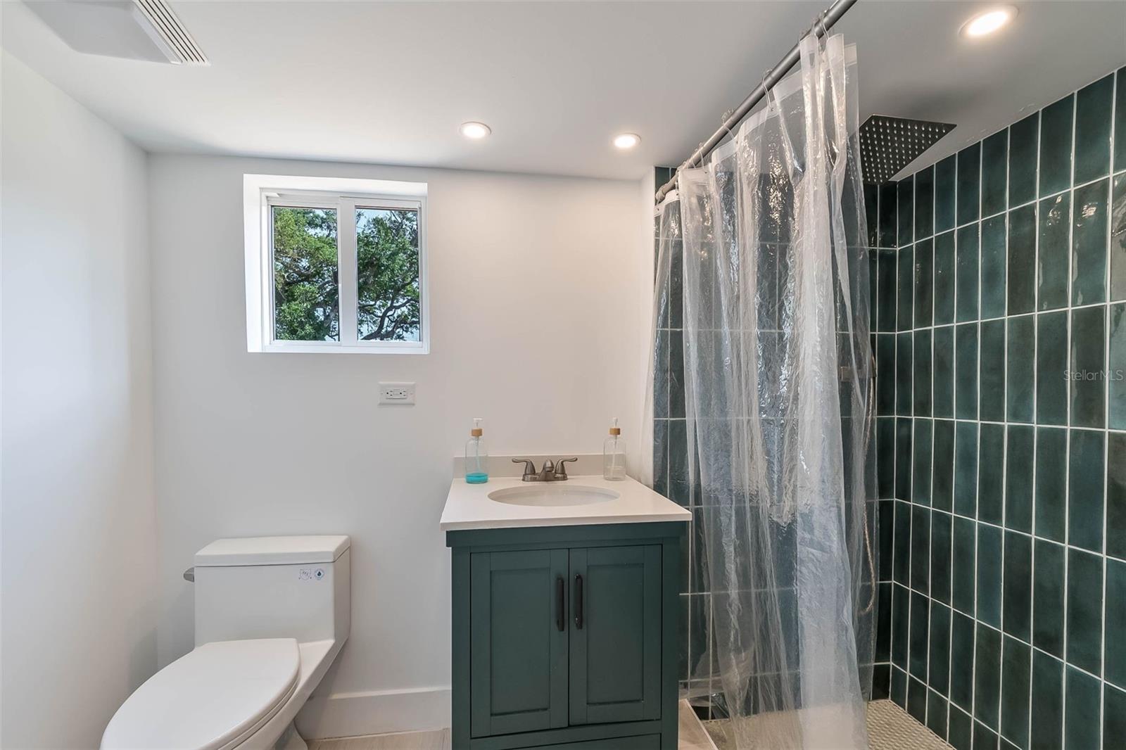 833 E 12TH AVE, NEW SMYRNA BEACH, FL, 32169