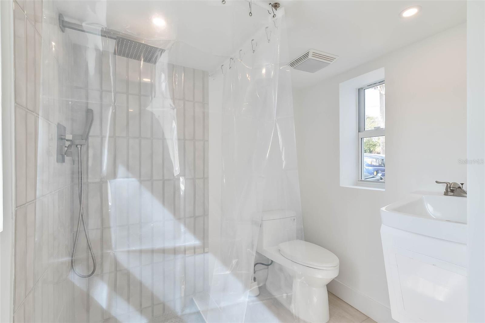 833 E 12TH AVE, NEW SMYRNA BEACH, FL, 32169
