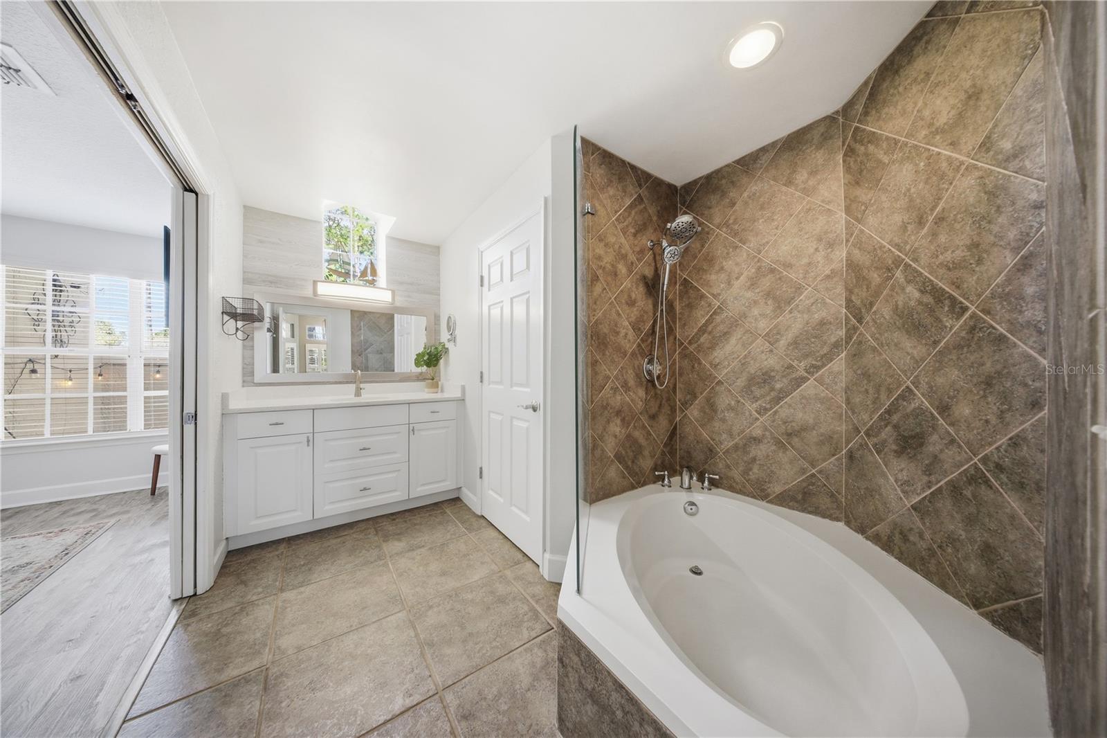 1400 FARRINDON CIR #1400, LAKE MARY, FL, 32746