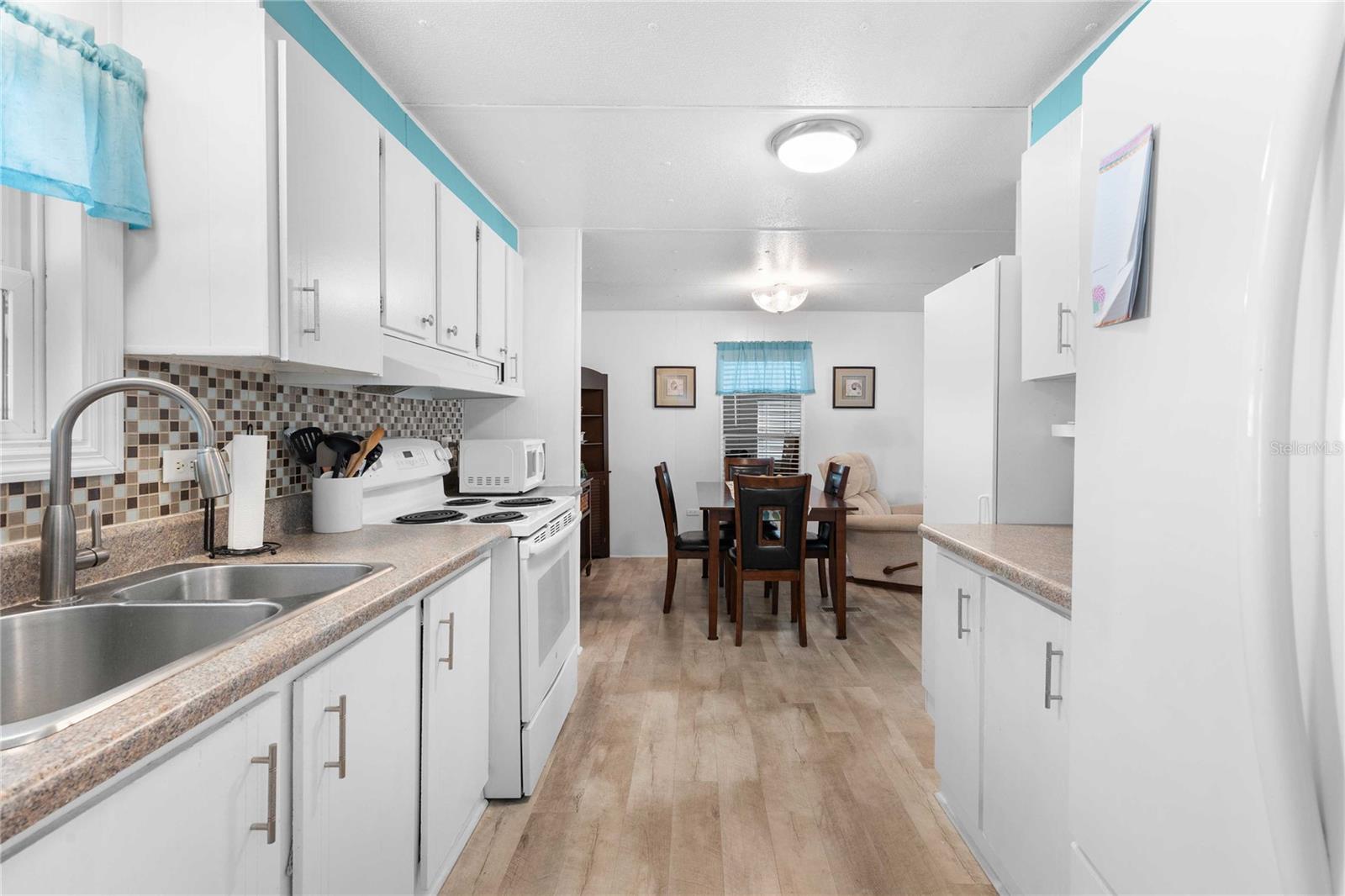 5541 BENTON ST, ZEPHYRHILLS, FL, 33542