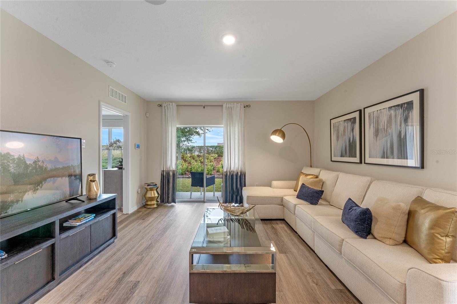 2339 ASHWOOD BLUFF DR, OCOEE, FL, 34761