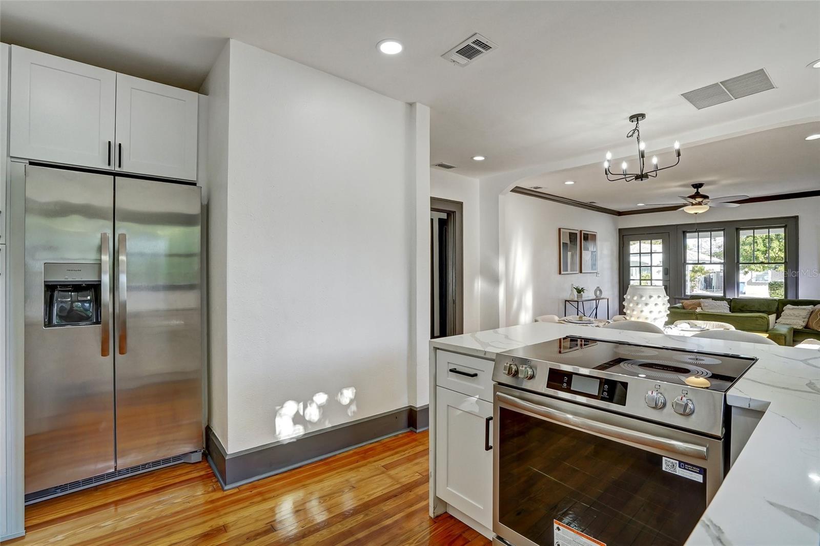 3100 11TH AVE N, ST PETERSBURG, FL, 33713
