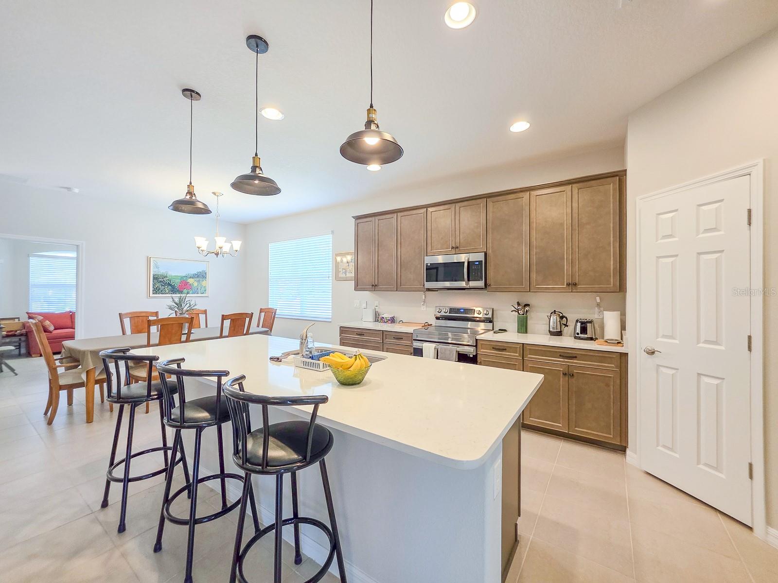 8 LAKELAND WAY, PALM COAST, FL, 32137