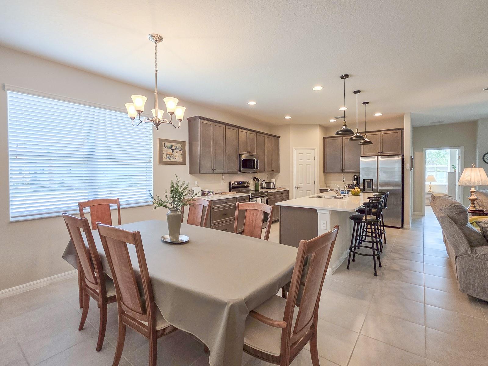 8 LAKELAND WAY, PALM COAST, FL, 32137