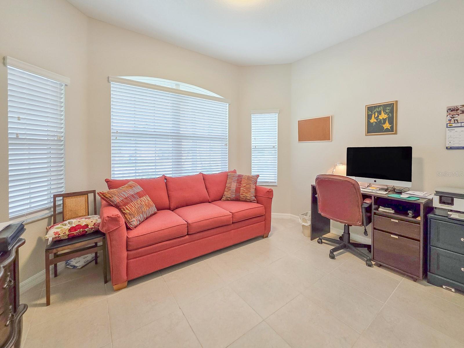 8 LAKELAND WAY, PALM COAST, FL, 32137