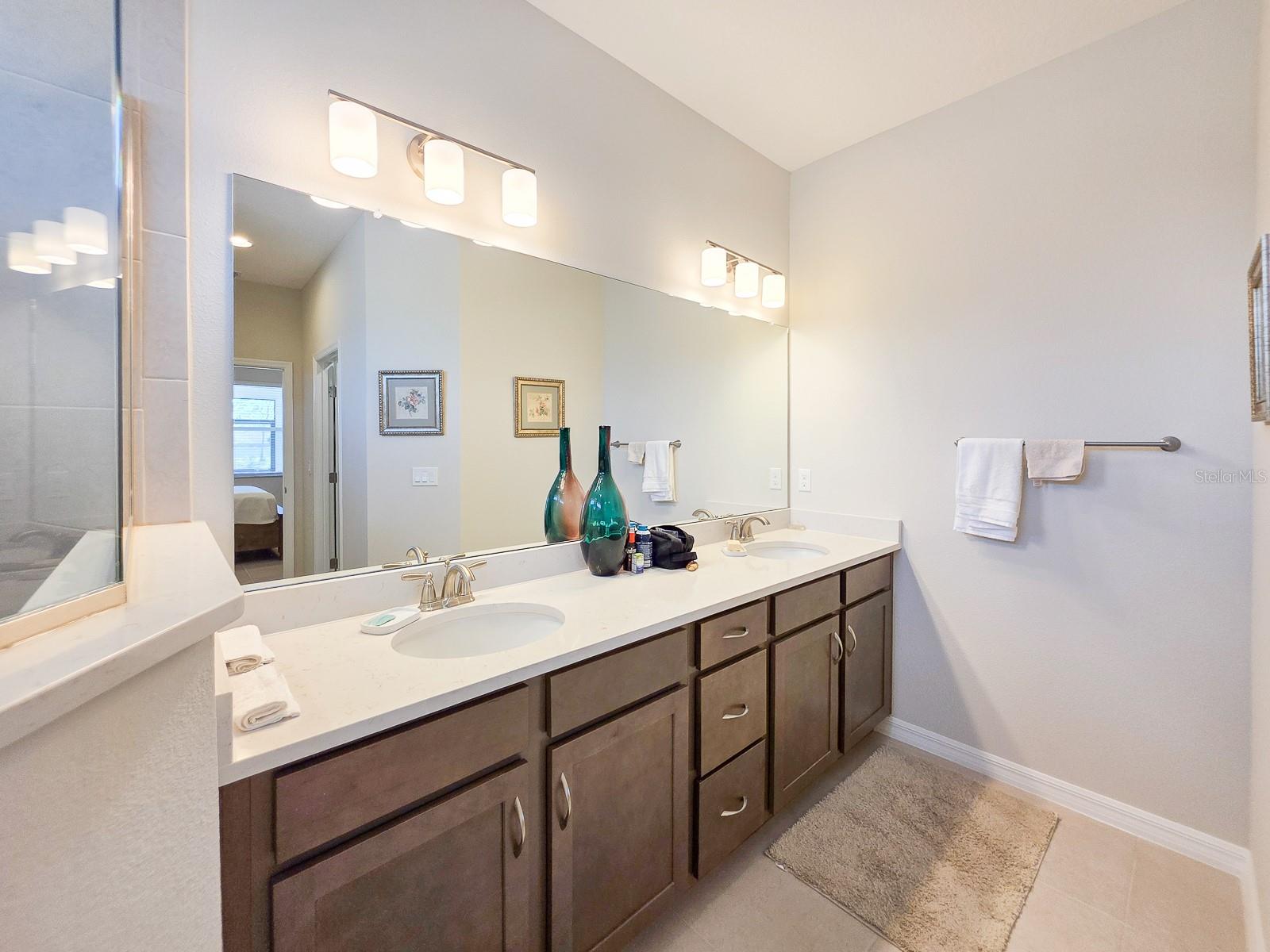 8 LAKELAND WAY, PALM COAST, FL, 32137