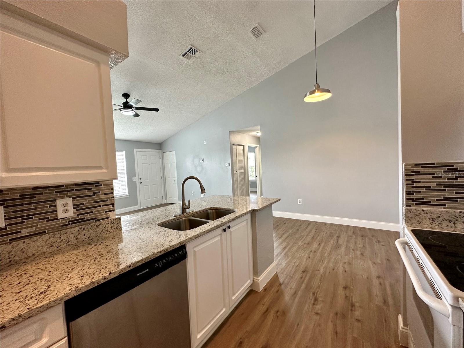 1201 BERMUDA LAKES LN #205, KISSIMMEE, FL, 34741