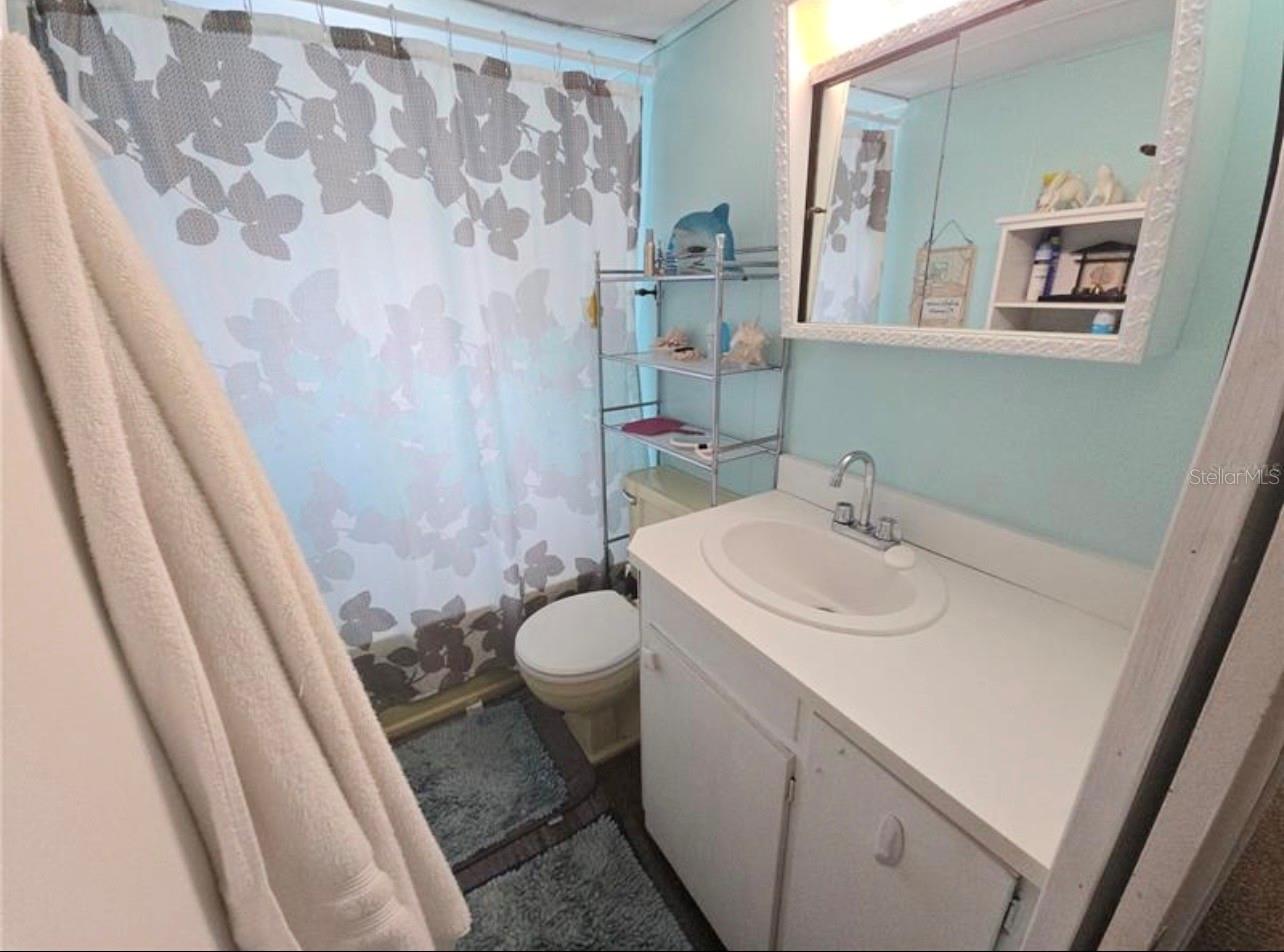 707 49TH AVENUE DR W, BRADENTON, FL, 34207