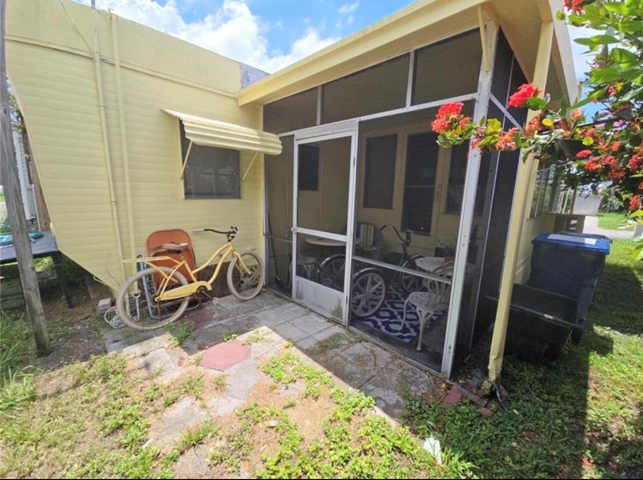 707 49TH AVENUE DR W, BRADENTON, FL, 34207