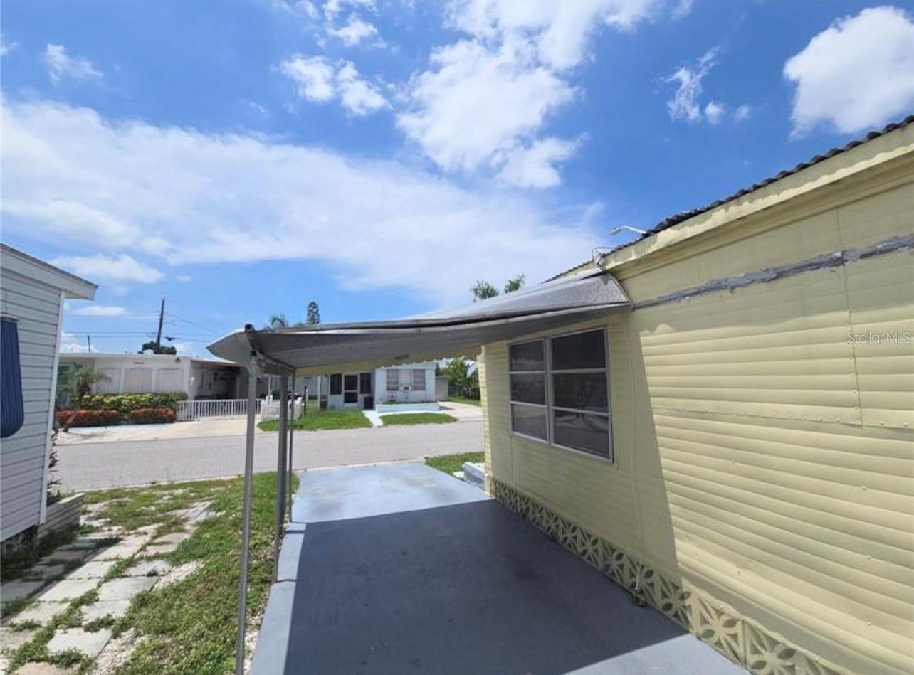 707 49TH AVENUE DR W, BRADENTON, FL, 34207