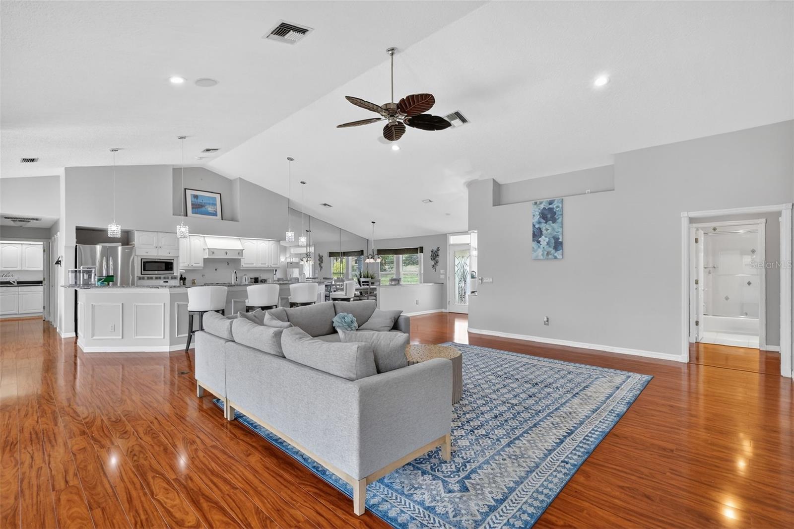 39125 TACOMA DR, LADY LAKE, FL, 32159
