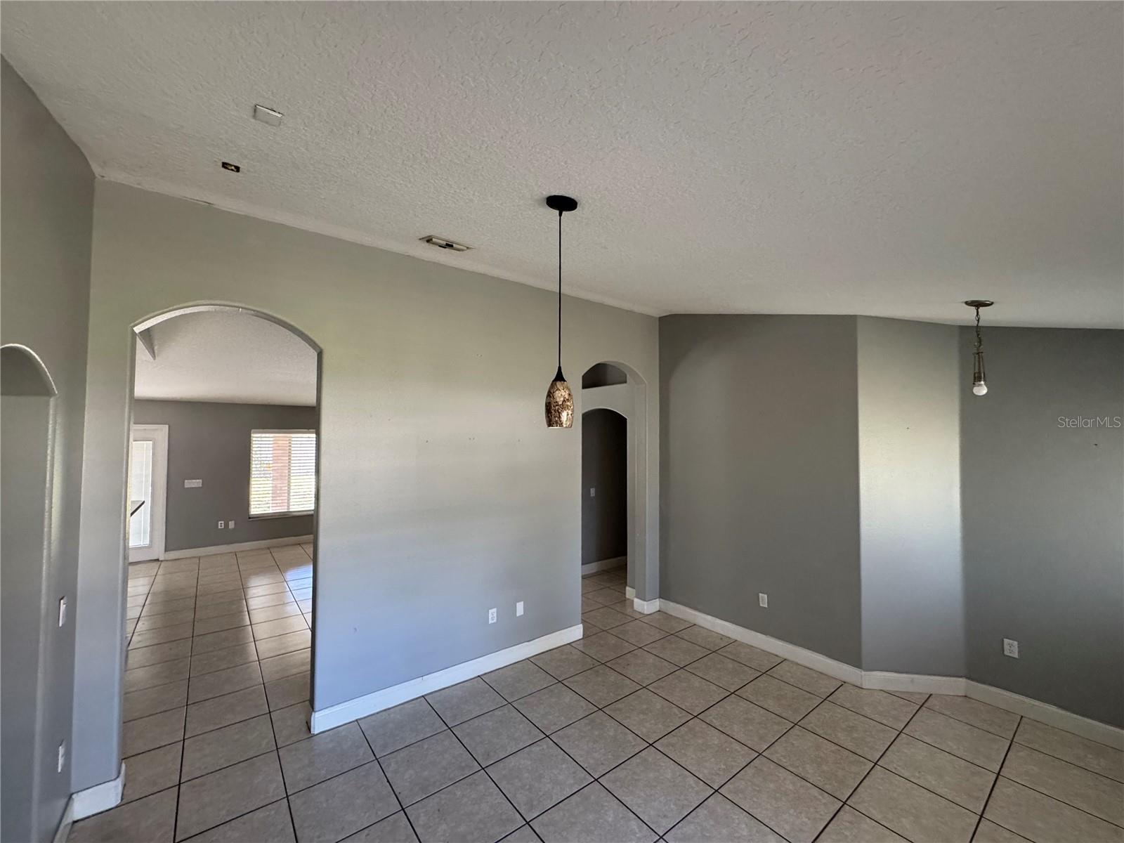 2068 DIXIE BELLE AVE, DELTONA, FL, 32725