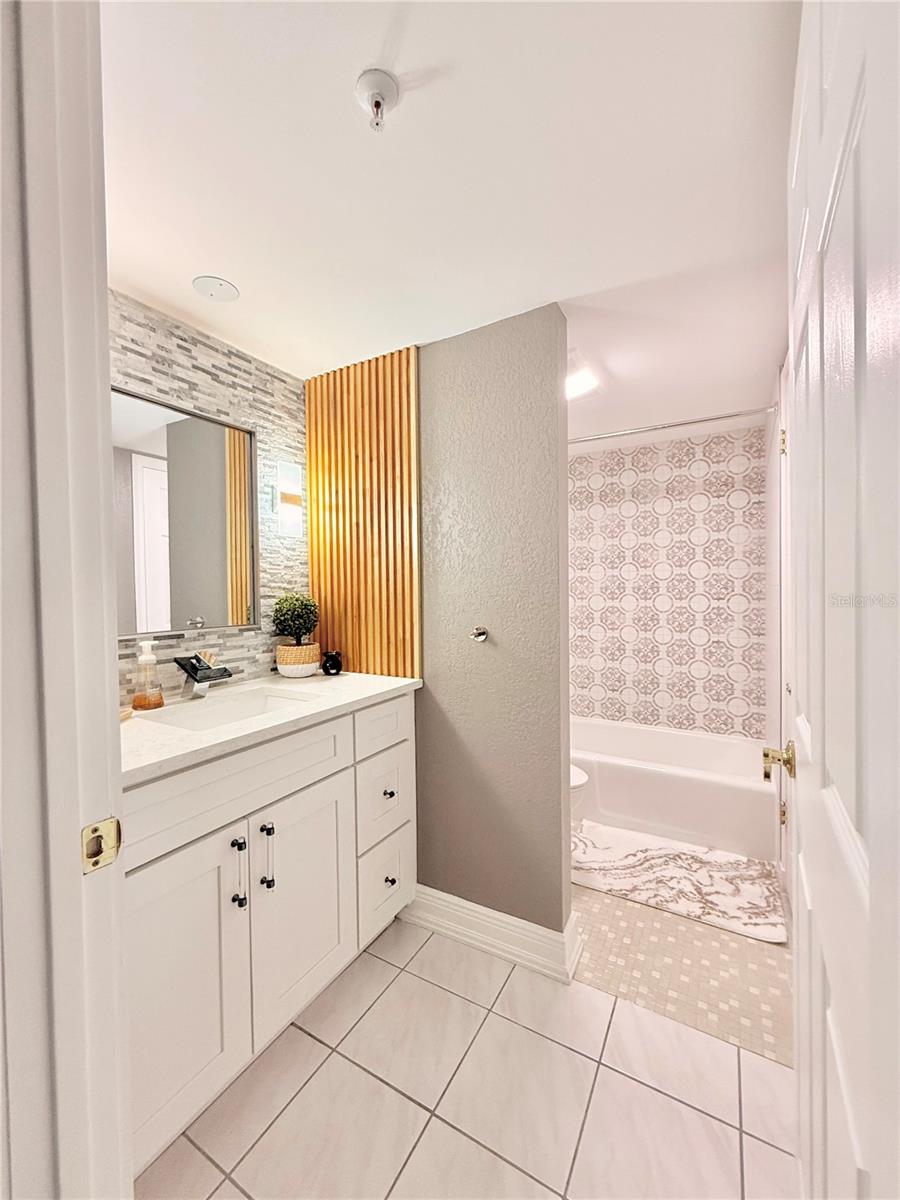 5940 PELICAN BAY PLZ S #1105, GULFPORT, FL, 33707