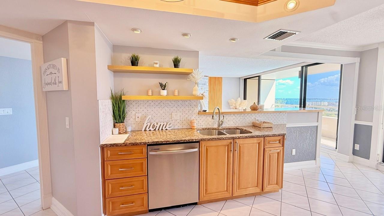 5940 PELICAN BAY PLZ S #1105, GULFPORT, FL, 33707