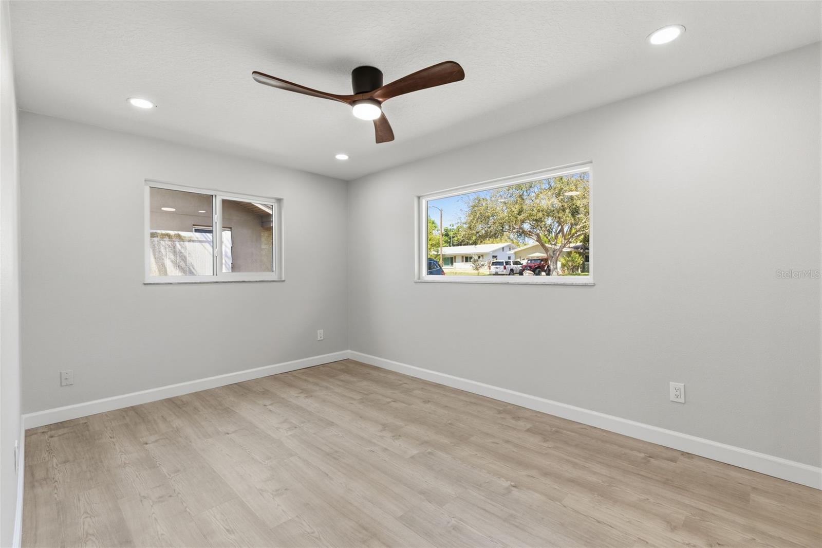 2325 GLENMOOR RD N, CLEARWATER, FL, 33764