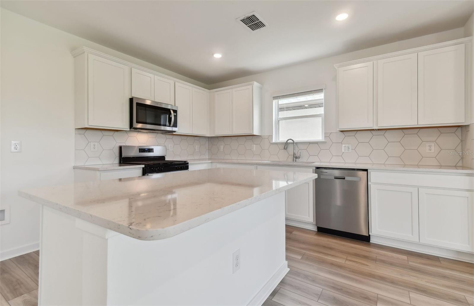 11370 MEADOW RIVER WAY, PARRISH, FL, 34219