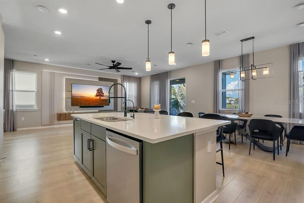 1545 LEAF LN, KISSIMMEE, FL, 34744