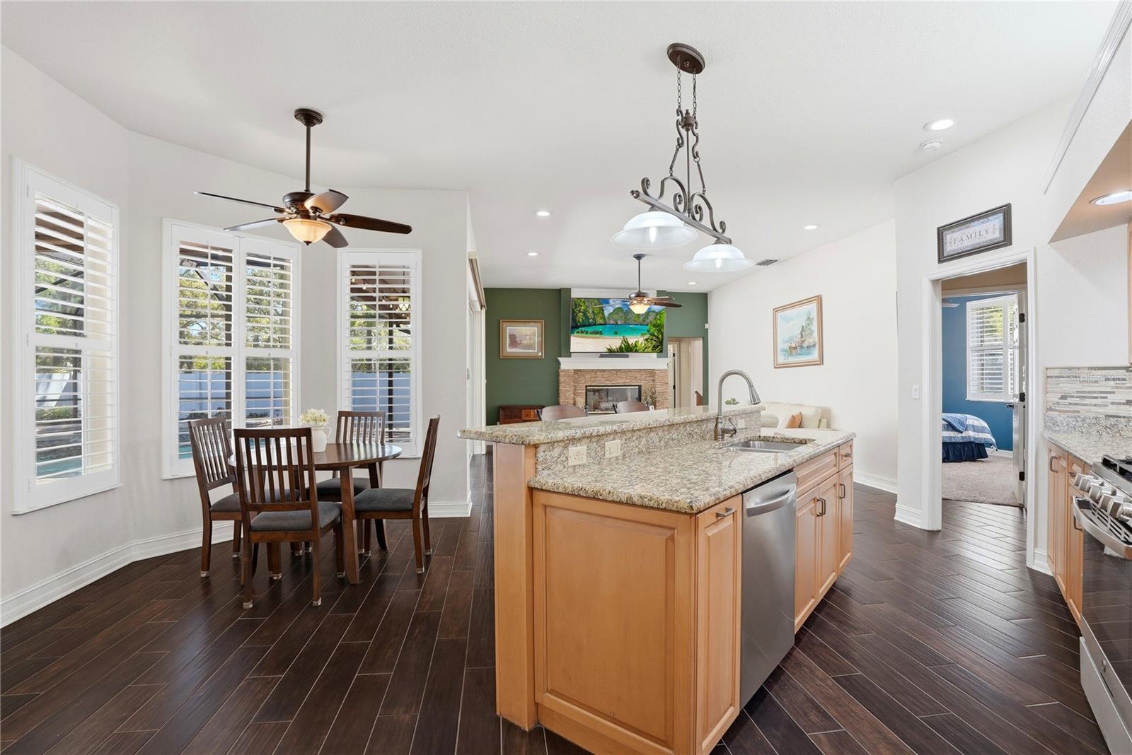 10555 SHADY OAK LN, SEMINOLE, FL, 33777