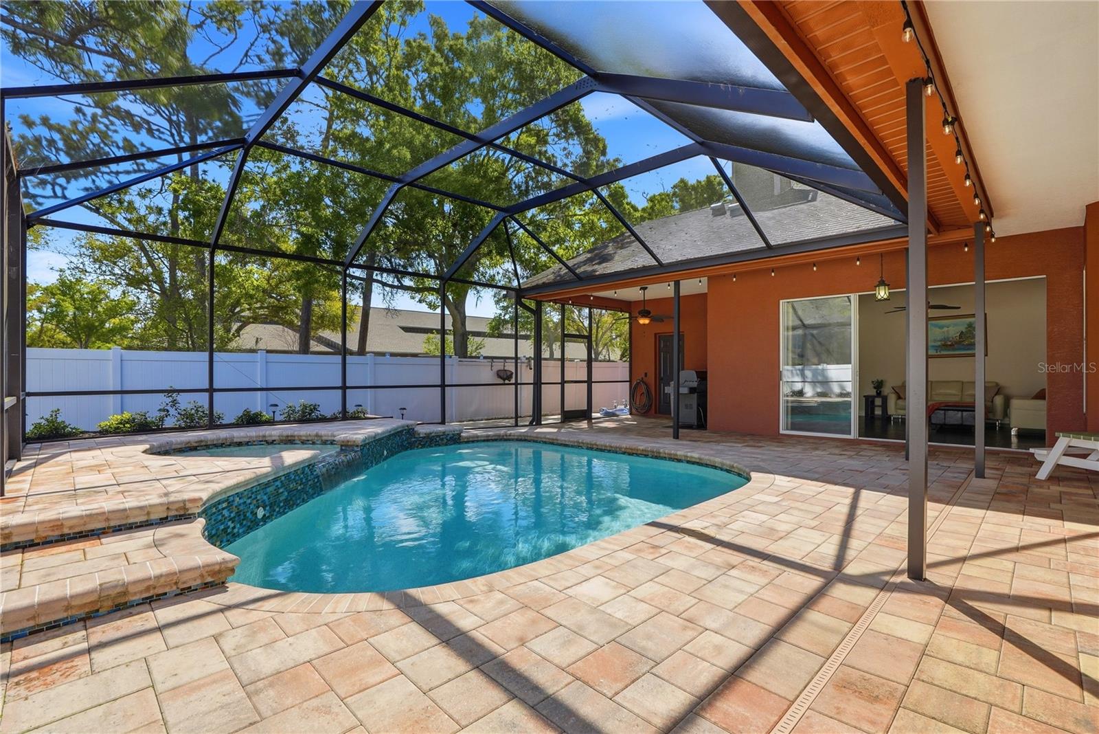 10555 SHADY OAK LN, SEMINOLE, FL, 33777