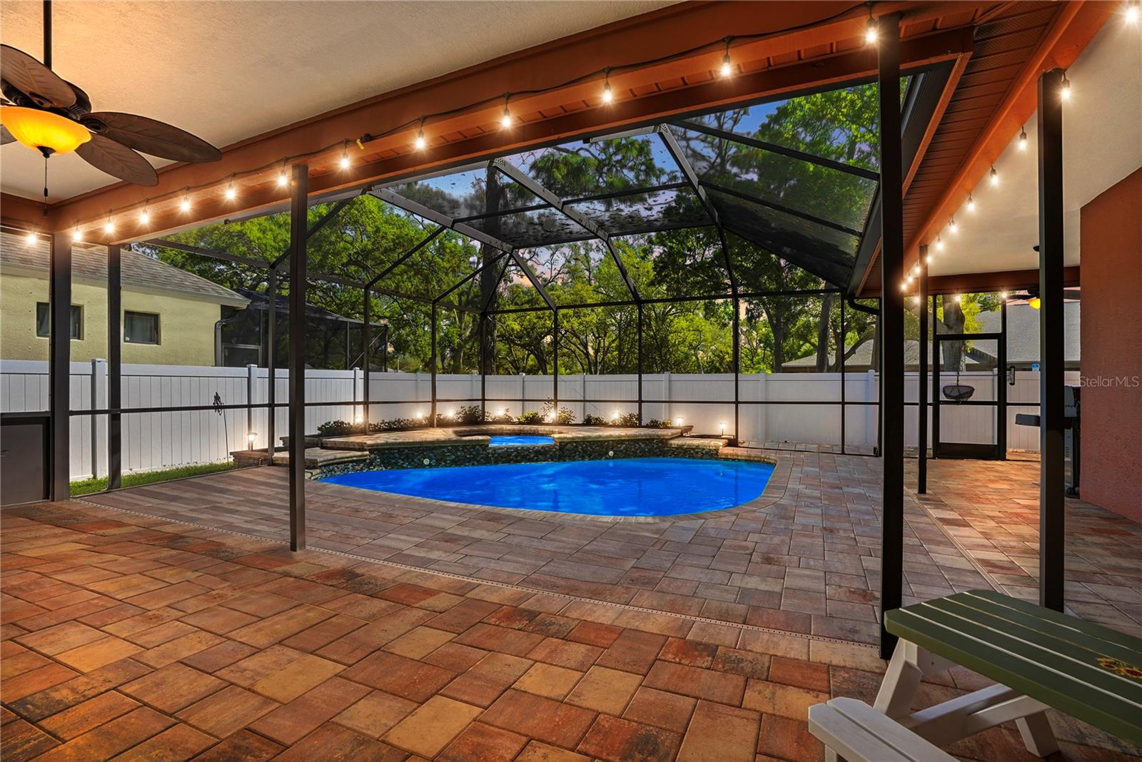 10555 SHADY OAK LN, SEMINOLE, FL, 33777