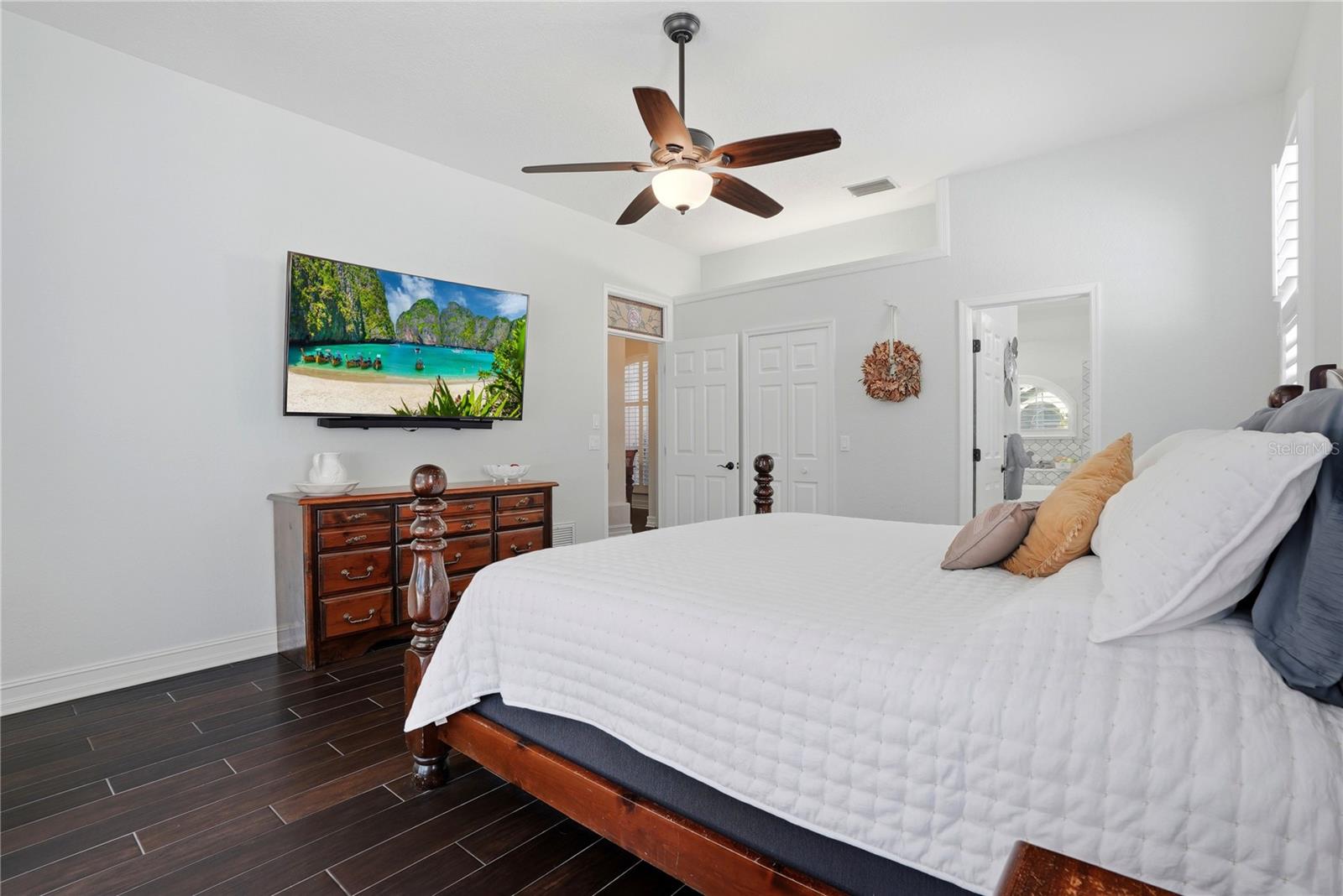10555 SHADY OAK LN, SEMINOLE, FL, 33777