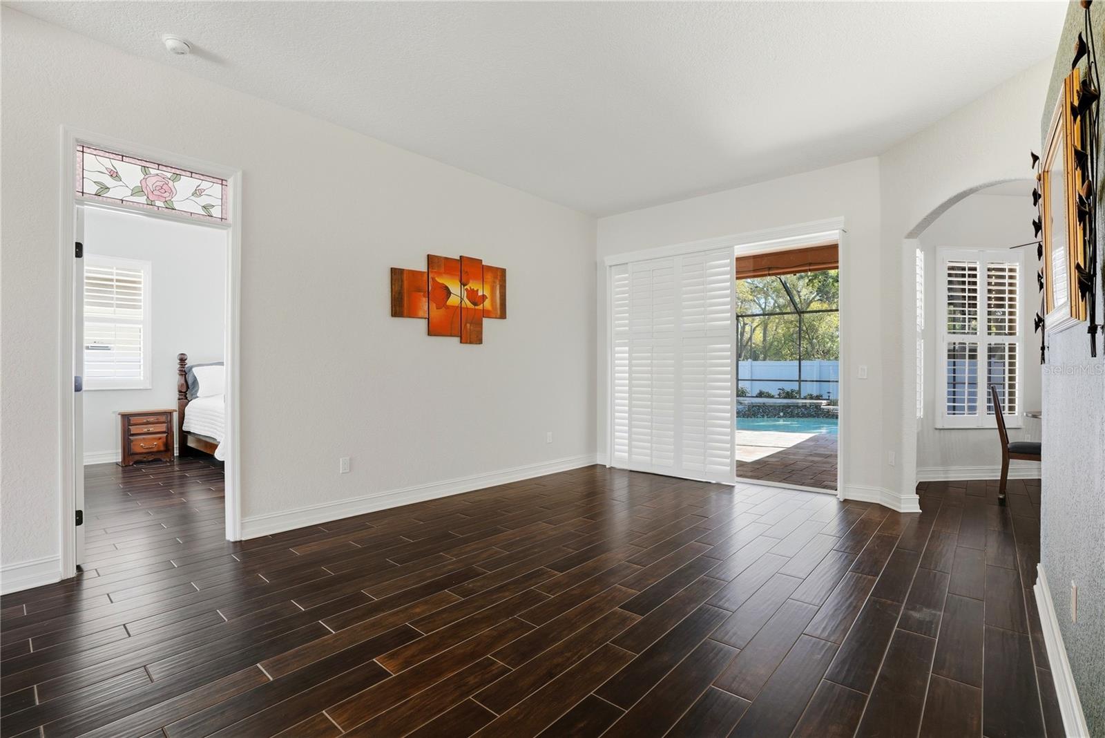 10555 SHADY OAK LN, SEMINOLE, FL, 33777