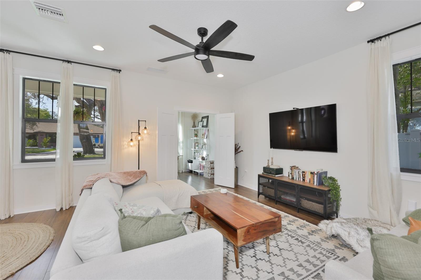 1806 E CARACAS ST, TAMPA, FL, 33610