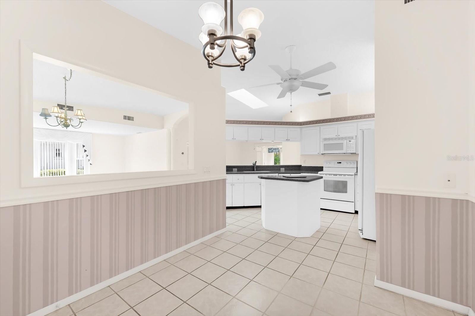 5608 GARDEN LAKES DR, BRADENTON, FL, 34203