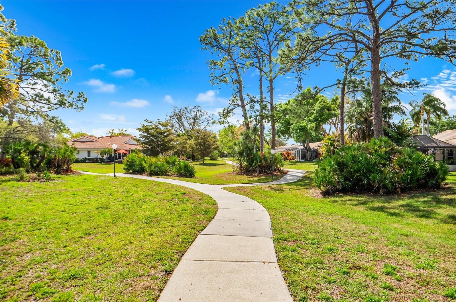 5608 GARDEN LAKES DR, BRADENTON, FL, 34203