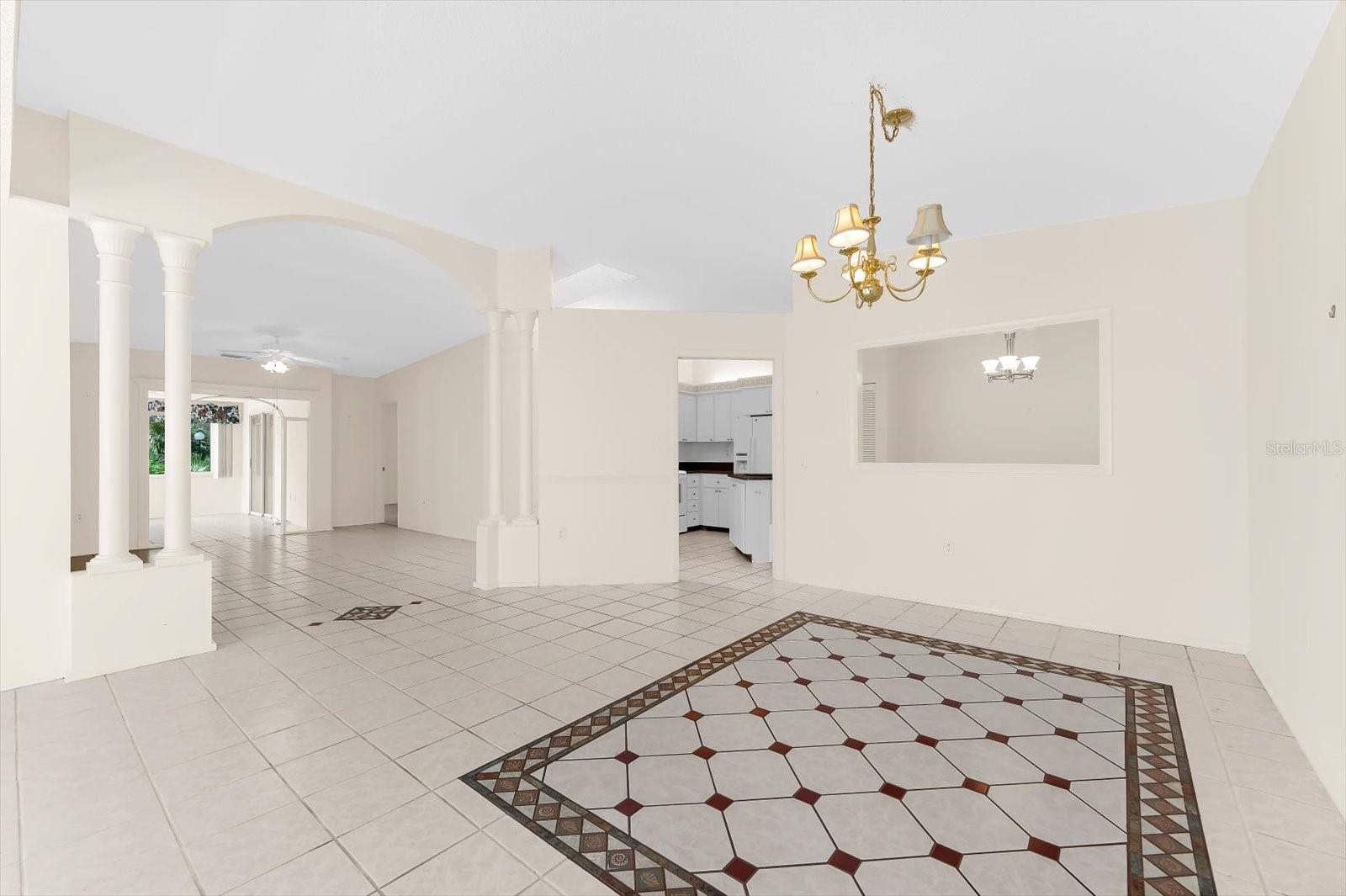 5608 GARDEN LAKES DR, BRADENTON, FL, 34203