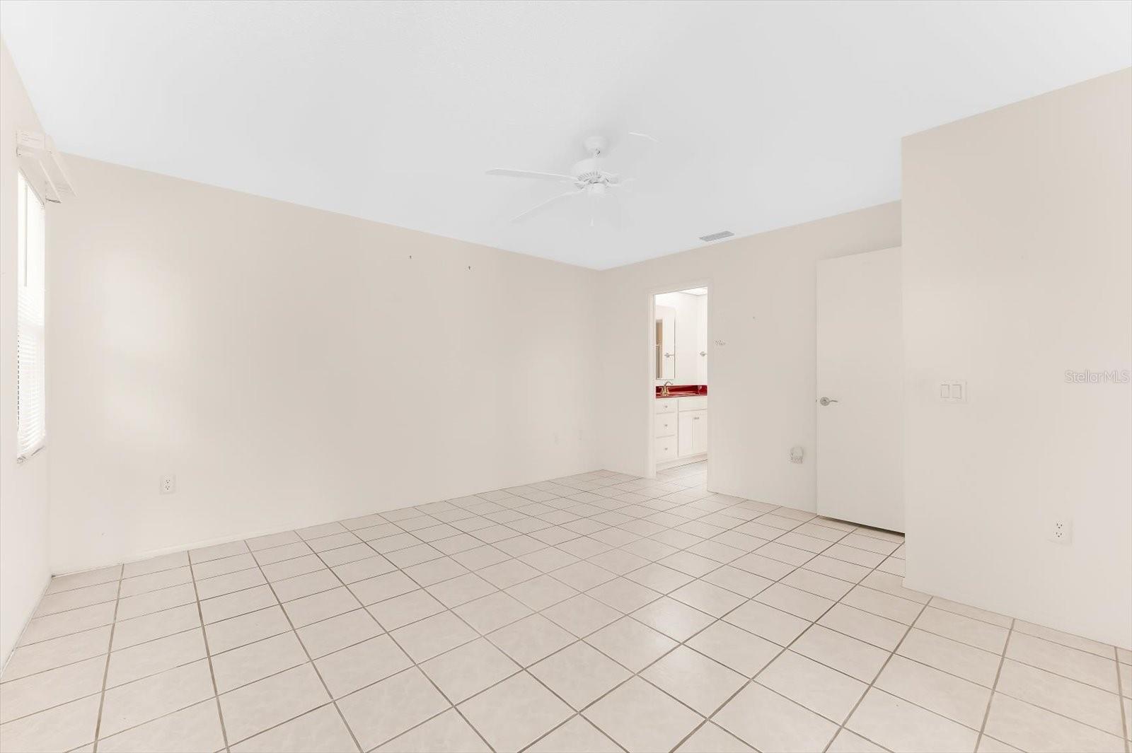 5608 GARDEN LAKES DR, BRADENTON, FL, 34203