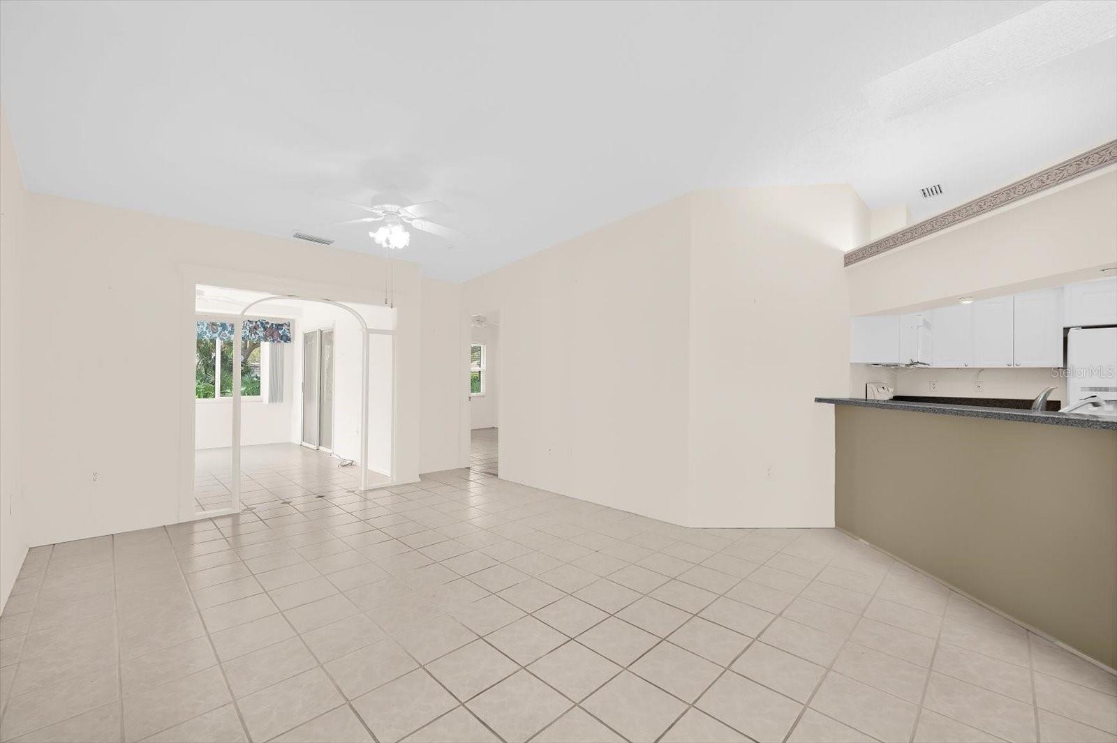 5608 GARDEN LAKES DR, BRADENTON, FL, 34203