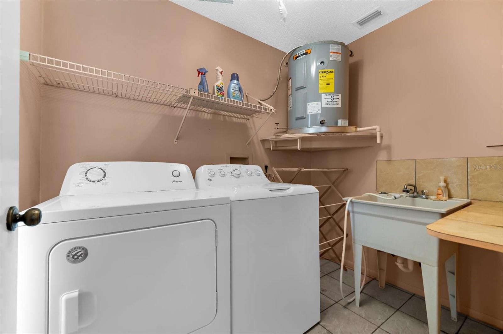 5608 GARDEN LAKES DR, BRADENTON, FL, 34203