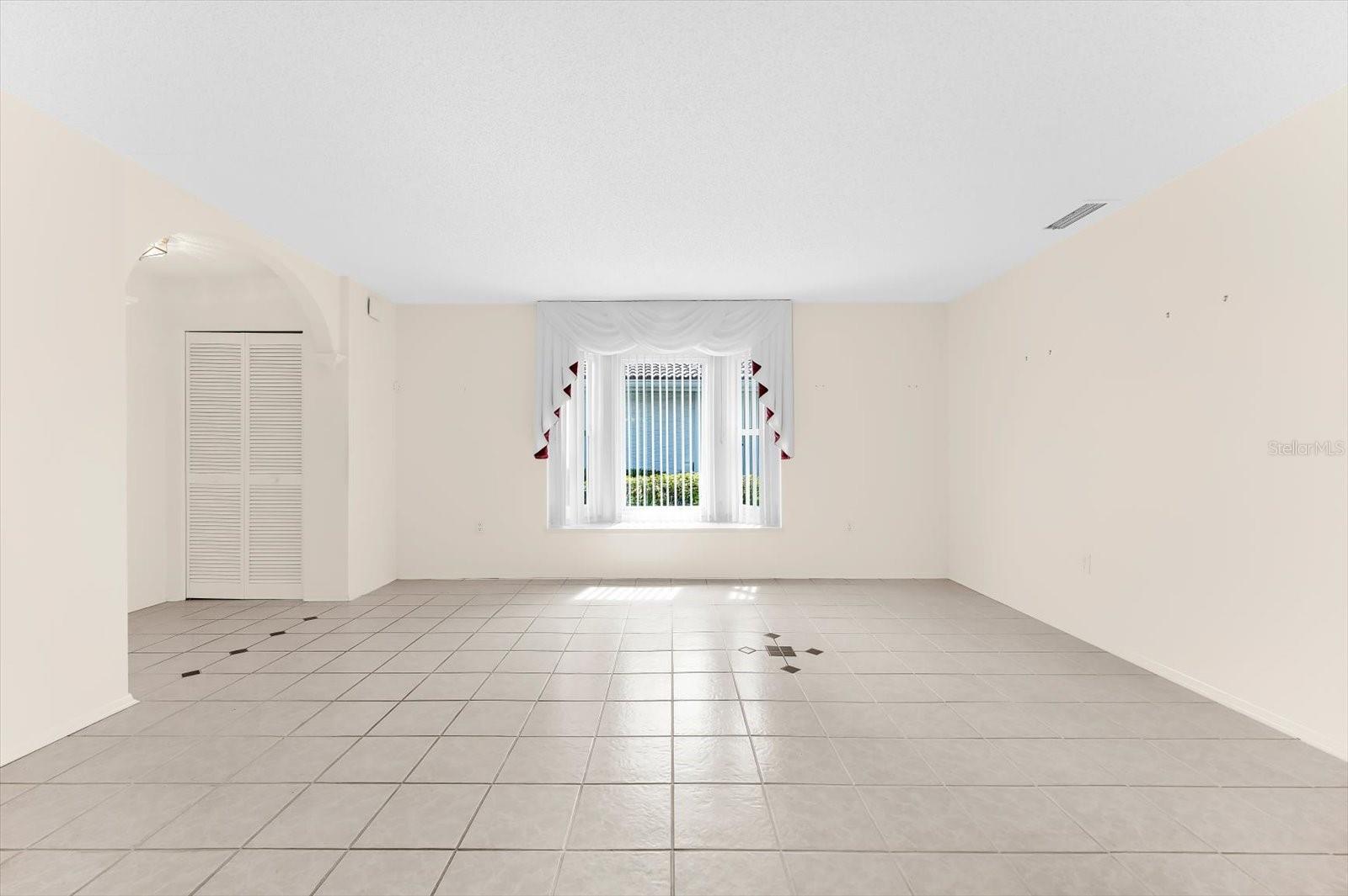 5608 GARDEN LAKES DR, BRADENTON, FL, 34203