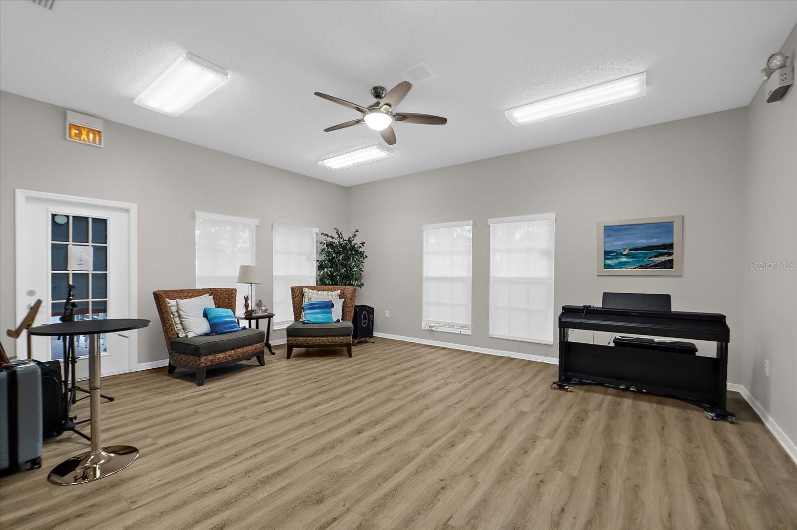 5608 GARDEN LAKES DR, BRADENTON, FL, 34203