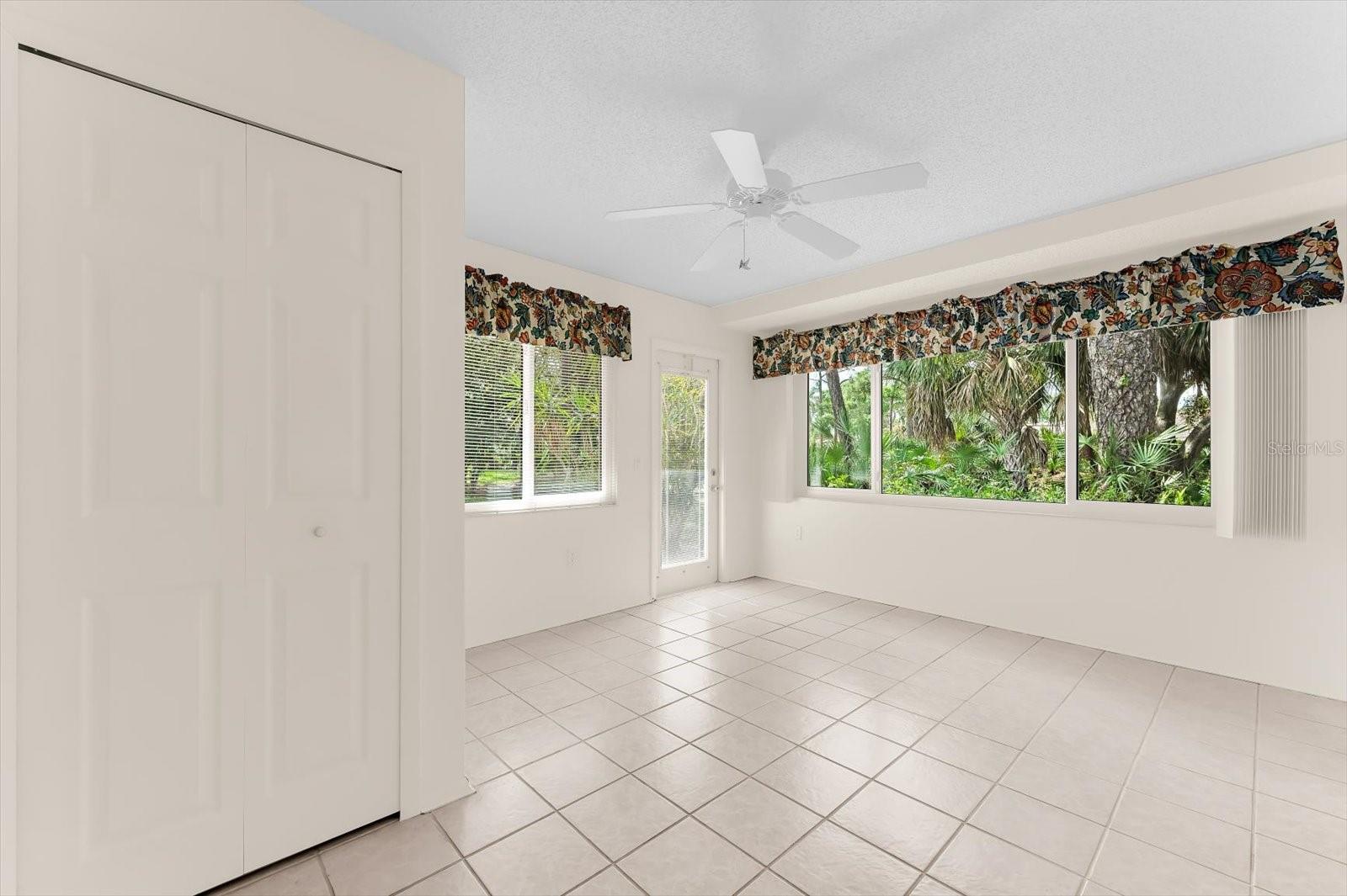 5608 GARDEN LAKES DR, BRADENTON, FL, 34203