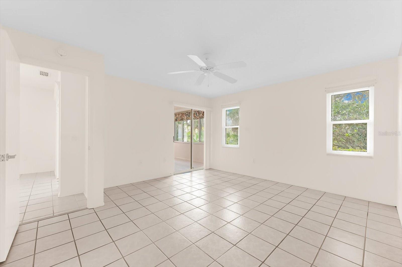 5608 GARDEN LAKES DR, BRADENTON, FL, 34203
