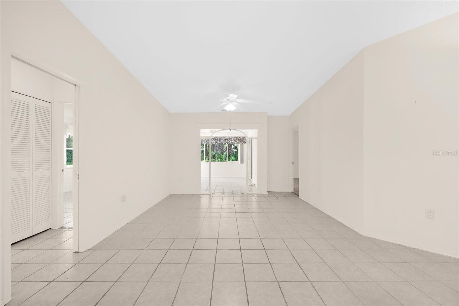 5608 GARDEN LAKES DR, BRADENTON, FL, 34203