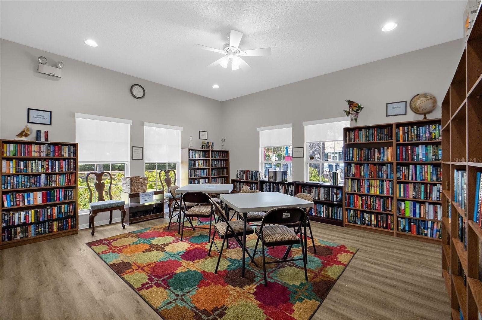 5608 GARDEN LAKES DR, BRADENTON, FL, 34203