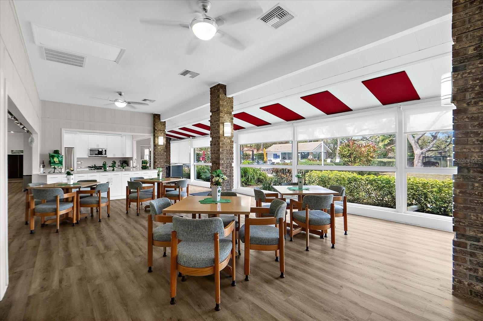 5608 GARDEN LAKES DR, BRADENTON, FL, 34203