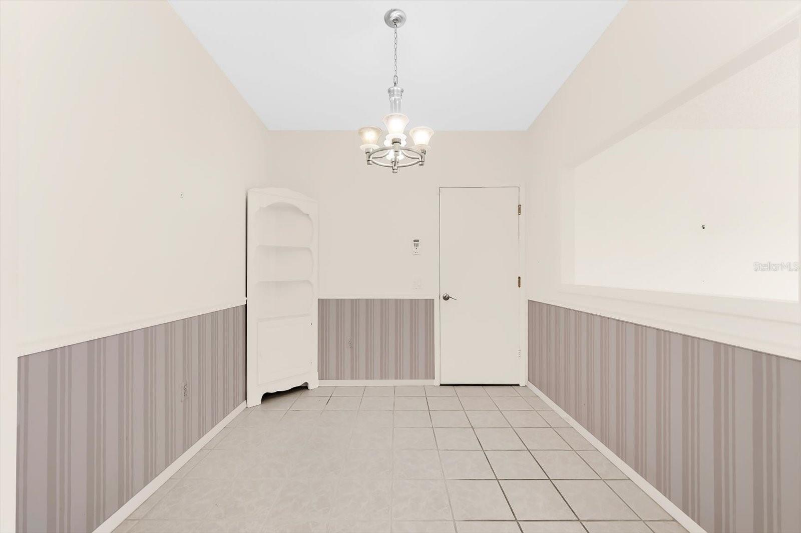 5608 GARDEN LAKES DR, BRADENTON, FL, 34203