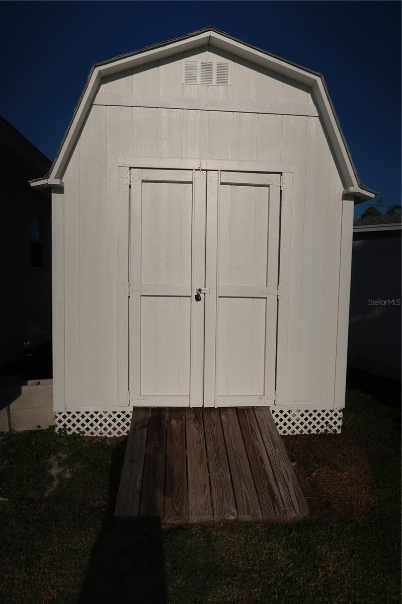 9484 TREASURE LN NE, ST PETERSBURG, FL, 33702