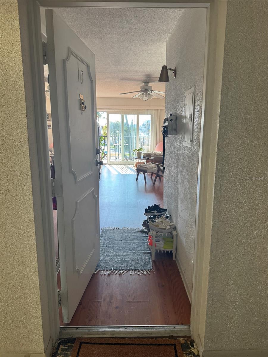 10365 PARADISE BLVD #10, TREASURE ISLAND, FL, 33706