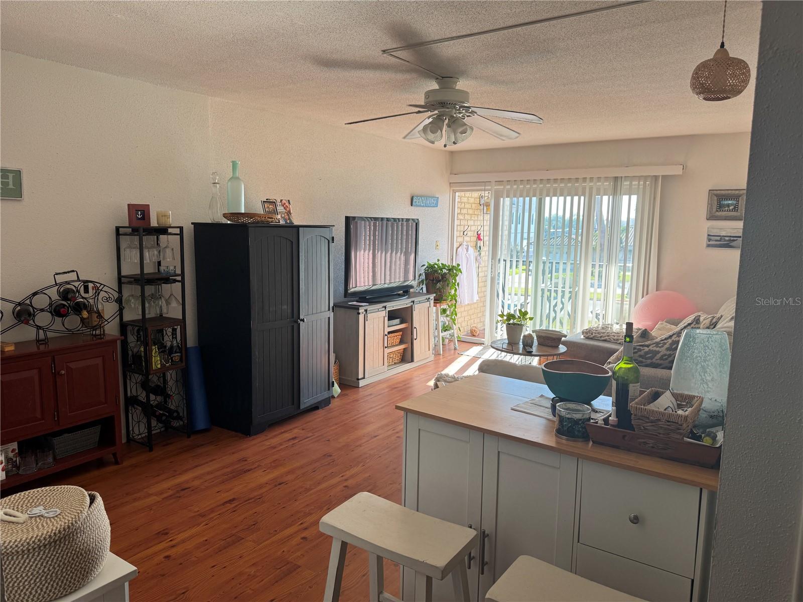 10365 PARADISE BLVD #10, TREASURE ISLAND, FL, 33706