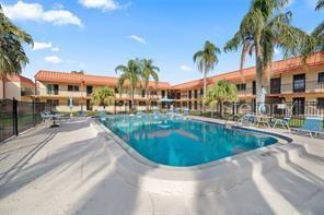 10365 PARADISE BLVD #10, TREASURE ISLAND, FL, 33706