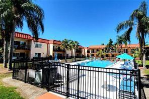 10365 PARADISE BLVD #10, TREASURE ISLAND, FL, 33706