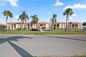 10365 PARADISE BLVD #10, TREASURE ISLAND, FL, 33706