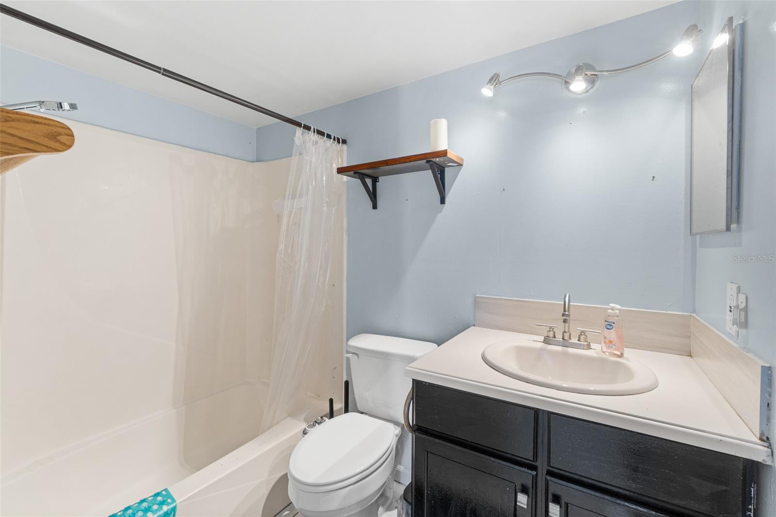 232 SAN JUAN CIR, MELBOURNE, FL, 32935