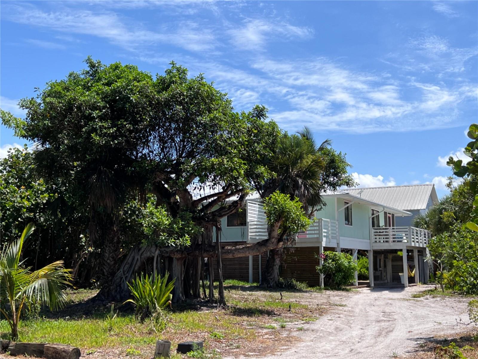 8662 GRAND AVE, PLACIDA, FL, 33946