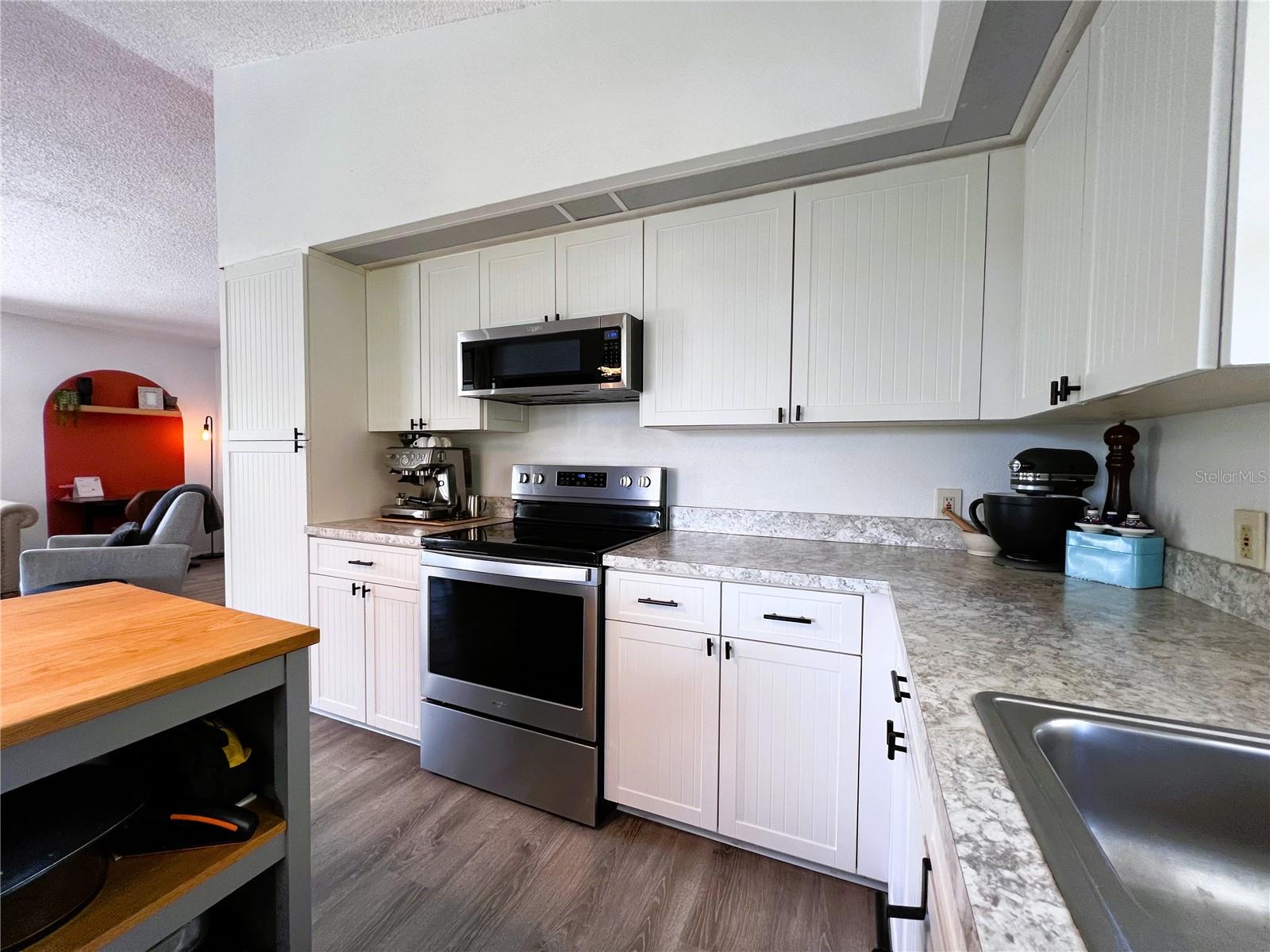 8662 GRAND AVE, PLACIDA, FL, 33946